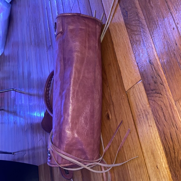 *SPECIAL EDITION* BALENCIAGA VIOLET LEATHER CITY BAG - Picture 4 of 9